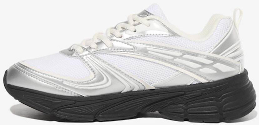 斐乐 Interrun 银色 <韩素希特别版> 灰白/白 11001RM02699G063 Lookbook 斐乐 Interrun 银色 <韩素希特别版> 灰白/白 11001RM02699G063