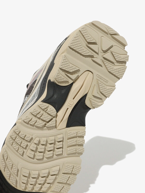 Fila interrun TR sneakers BEIGE BLACK PINK 圖 8