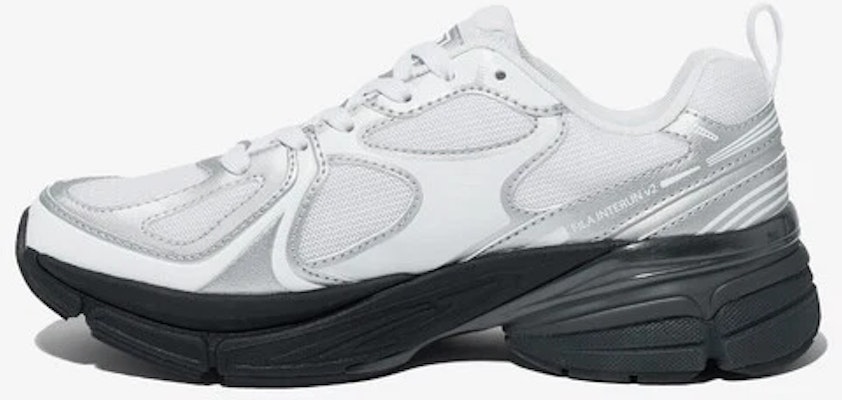 Fila Interrun V2 Black/Black/Silver 11001RM02964H010 Lookbook Fila Interrun V2 Black/Black/Silver 11001RM02964H010