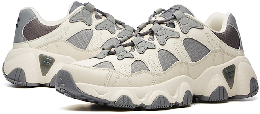 FILA Jagger 低帮跑鞋 白/灰 F12M041419FSW Shop FILA Jagger 低帮跑鞋 白/灰 F12M041419FSW