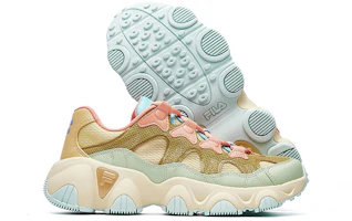 Shop Fila 斐樂 Jagger 復古運動鞋 綠棕粉