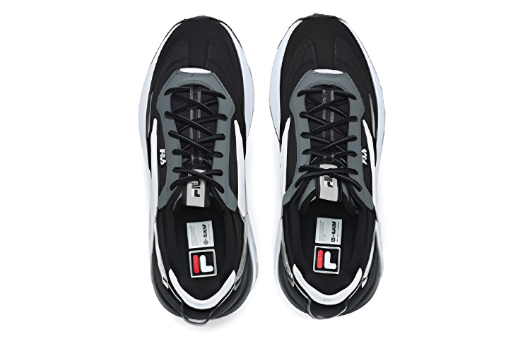 Shop FILA斐樂 Jogger 3 透氣 低幫 運動休閒鞋 男款 黑銀