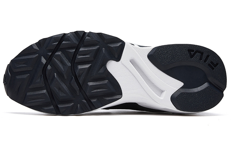 Shop FILA Leisure Runner ''Zwart'' F62M024101FNV