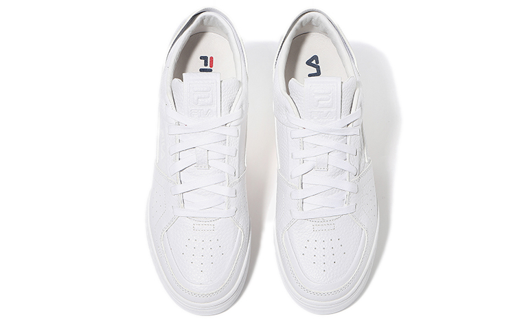 Shop Sneakers Nyaman Ringan FILA 'Putih Korea' 1TM00624_125