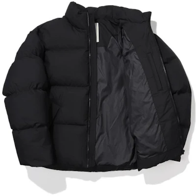 FILA Jaket Puffer Lengan Panjang Logo Cetak Unisex Hitam. FE2DJE6105X-BLK Shop FILA Jaket Puffer Lengan Panjang Logo Cetak Unisex Hitam. FE2DJE6105X-BLK