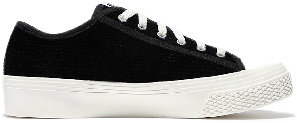 FILA Lage Canvas Sneakers ''Zwart'' 1XM01681D_001 Order FILA Lage Canvas Sneakers ''Zwart'' 1XM01681D_001
