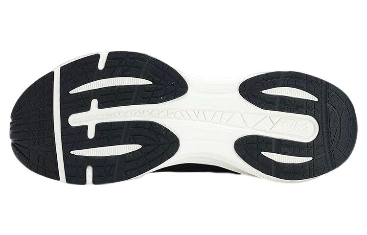 Shop FILAローカット ランニングシューズ (滑り止め 黒) A12M321118FBK