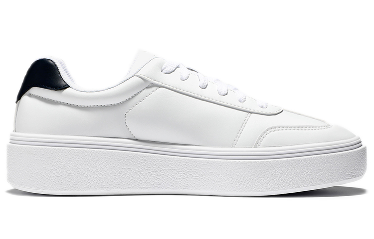 Order Baskets FILA Basses Skate ''Blanc Noir'' 1XM01683D_147