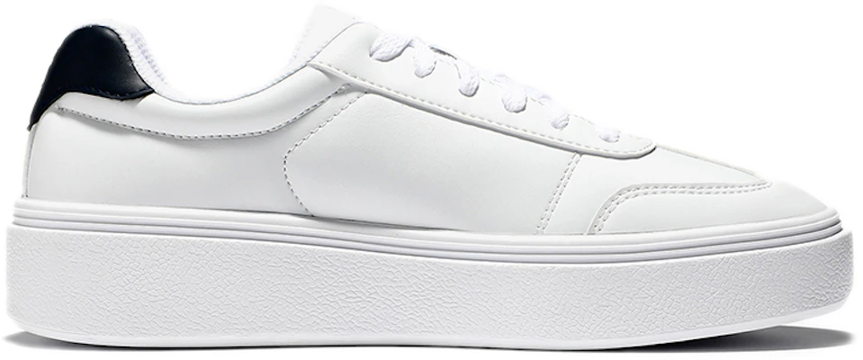 Baskets FILA Basses Skate ''Blanc Noir'' 1XM01683D_147 Order Baskets FILA Basses Skate ''Blanc Noir'' 1XM01683D_147