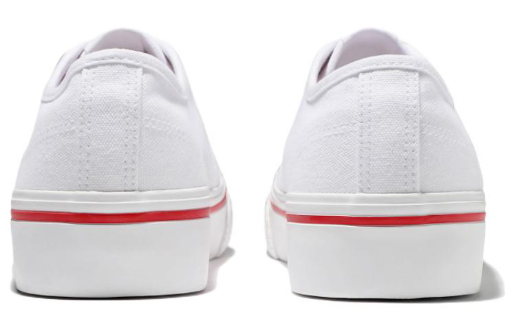 Shop Baskets Basses FILA Collection Saint-Valentin ''Blanc Rouge'' 1XM01774E_121