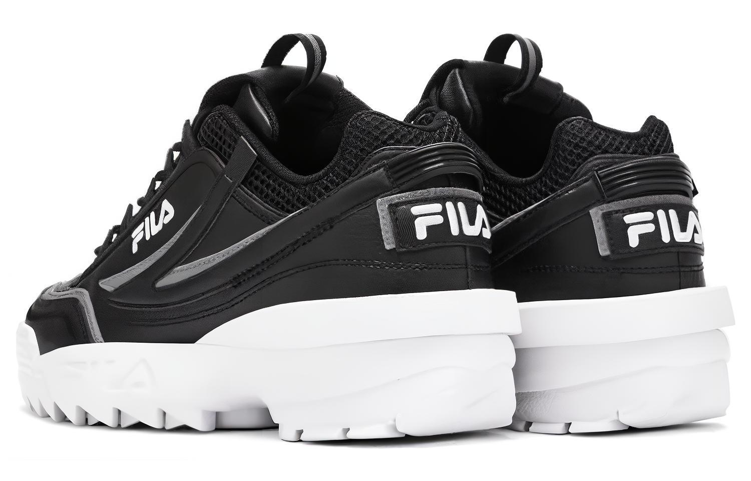 Shop FILA Low Top 'Black Lifestyle' 5XM01544-003