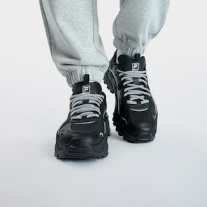 휠라 블랙 로우탑 트렌디 컴포트 슈즈 F12M331109FBK Cheap 휠라 블랙 로우탑 트렌디 컴포트 슈즈 F12M331109FBK