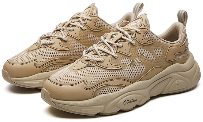 FILA 低帮跑鞋 米色 T12M115206FSD Lookbook FILA 低帮跑鞋 米色 T12M115206FSD