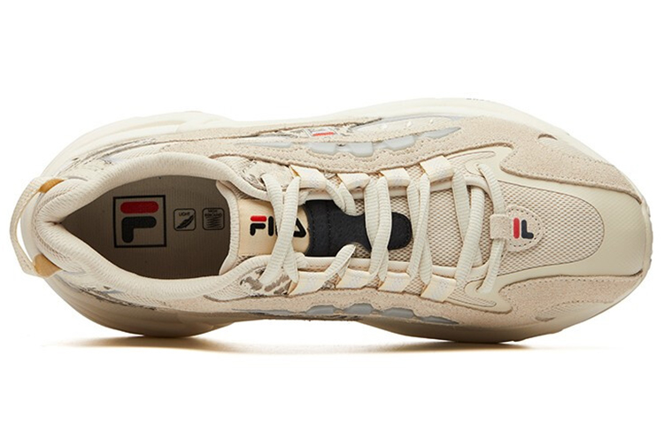 Shop 휠라 로우탑 베이지 운동화 (Hwilla Roteup Beige Undonghwa) F12M111117FSA