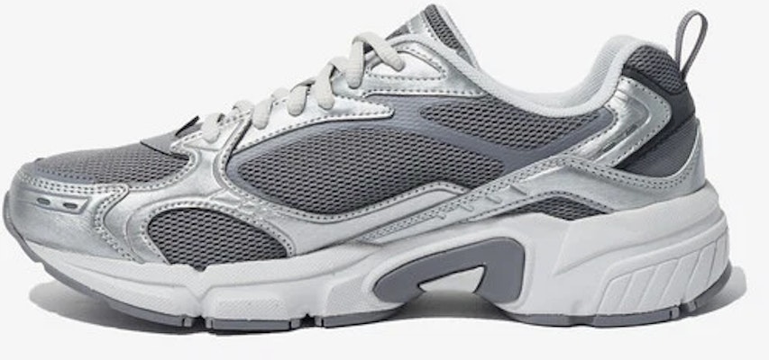 斐乐 Memory Decimus V3 MS 灰白灰色运动鞋 11001RM02954H071 Lookbook 斐乐 Memory Decimus V3 MS 灰白灰色运动鞋 11001RM02954H071