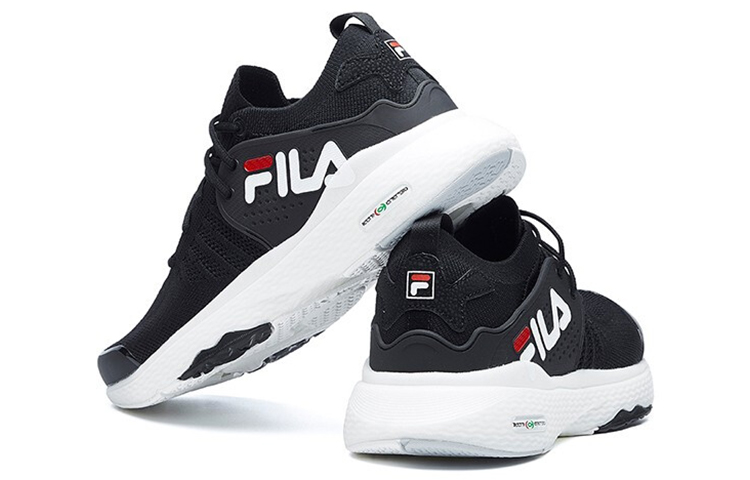 Lookbook FILA Mind 3 Hitam/Putih A12M042109FBW