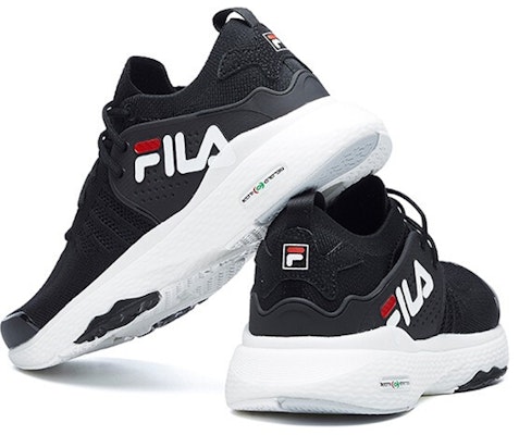 FILA Mind 3 Hitam/Putih A12M042109FBW Lookbook FILA Mind 3 Hitam/Putih A12M042109FBW