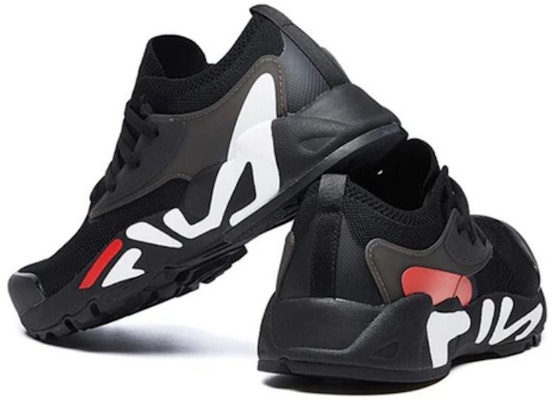 FILA Mind Blower VNTG Sepatu Lari Hitam F12M031105FBK Shop FILA Mind Blower VNTG Sepatu Lari Hitam F12M031105FBK