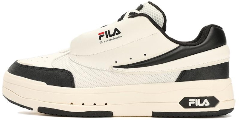 Sepatu Kasual FILA Mix 'Putih Hitam' F12M324203AWV Buy Sepatu Kasual FILA Mix 'Putih Hitam' F12M324203AWV