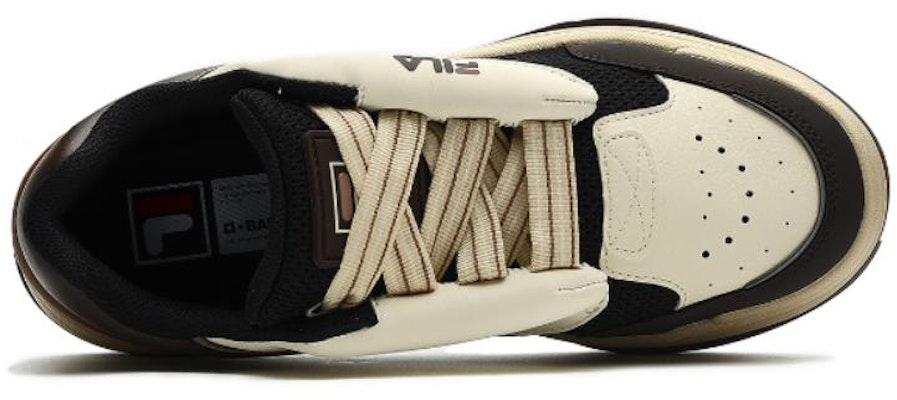 FILA斐樂 防滑 低幫 板鞋 男款 黑古白色 Lookbook FILA斐樂 防滑 低幫 板鞋 男款 黑古白色