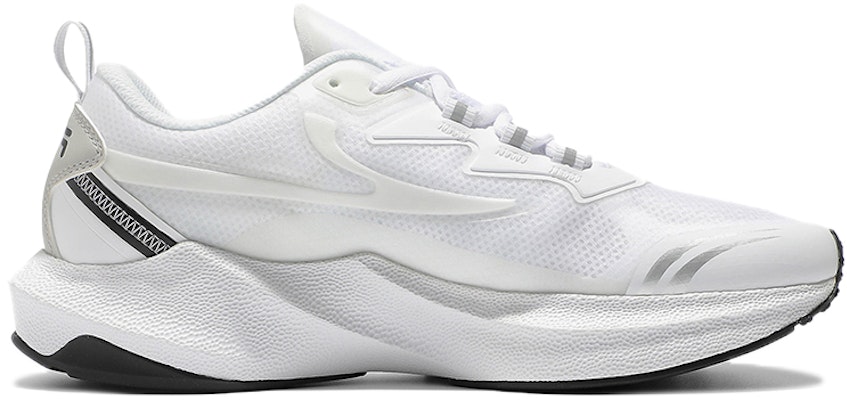 FILA Neuron 3 Low ''Wit Zwart'' 1RM01670D_100 Order FILA Neuron 3 Low ''Wit Zwart'' 1RM01670D_100
