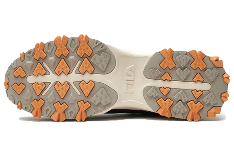 Shop 휠라 오크먼트 TR '화이트 브라운 - 한국판' 1JM01584D_928