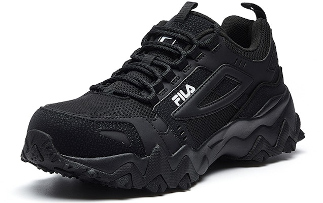 휠라 오크몬트 레트로 청키 블랙 (Fila Okeumont Reteuro Cheongki Beullaek) F12M031111FBK Lookbook 휠라 오크몬트 레트로 청키 블랙 (Fila Okeumont Reteuro Cheongki Beullaek) F12M031111FBK