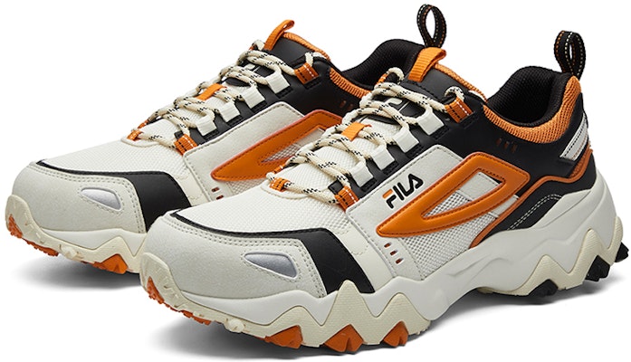 FILA Oakmont Low '白色 黑色 橙色' 休闲鞋 F12M041112FFA Lookbook FILA Oakmont Low '白色 黑色 橙色' 休闲鞋 F12M041112FFA