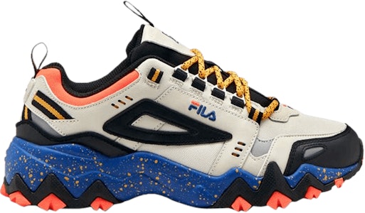 FILA Oakmont TR 'Silver Birch Mazarine Blue' dalam Biru Mazarin dan Perak Birch 1JM00842-057 Buy FILA Oakmont TR 'Silver Birch Mazarine Blue' dalam Biru Mazarin dan Perak Birch 1JM00842-057