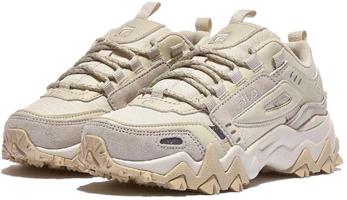 Fila 斐樂 Oakment TR 低筒復古鞋 米色 韓風 Lookbook Fila 斐樂 Oakment TR 低筒復古鞋 米色 韓風