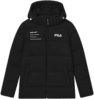 FILA オリジナル ウィンターパファージャケット ブラック ロゴプリント付きフード. F11M149901F-BK Buy FILA オリジナル ウィンターパファージャケット ブラック ロゴプリント付きフード. F11M149901F-BK