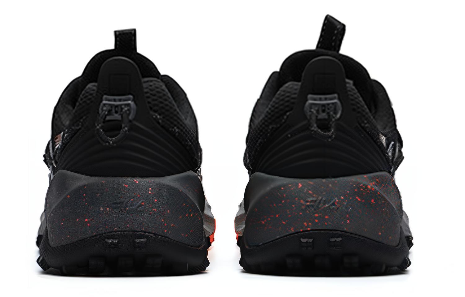 Lookbook Kasut Larian Luar FILA 'Hitam Kelabu Jingga' A12M142208FMB