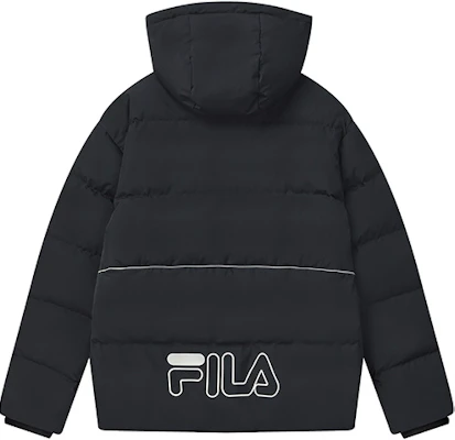 FILA Jaket Musim Dingin Oversized Unisex Warna Biru Tua. F51U249902F-NV Lookbook FILA Jaket Musim Dingin Oversized Unisex Warna Biru Tua. F51U249902F-NV