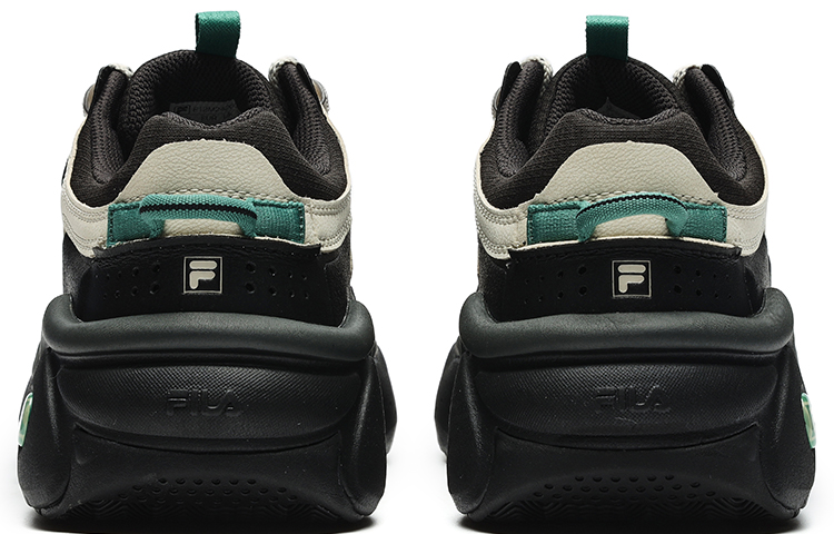 Shop FILA斐樂 Panini 低筒 復古籃球鞋 男款 黑麥色