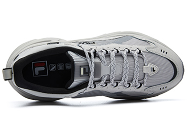 Lookbook Fila 斐樂 小豹系列 減震防滑 透氣運動老爸鞋 灰色