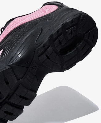 Fila Panthera 99/25 Rosa/Negro (usados por Han So-hee). 11001RM02946H651 1