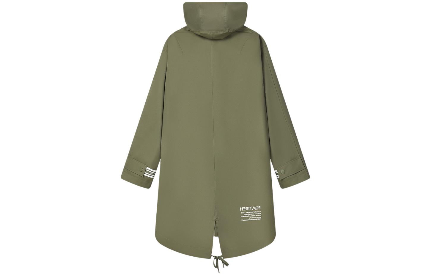 Lookbook FILA 純Logo香蕉棕色連帽長版風衣外套 F11M418705F-DG