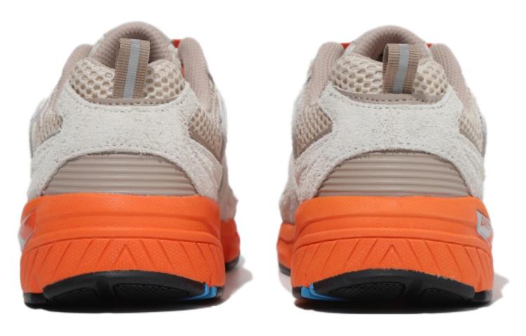 Shop FILA Ranger Light 'Abu Internasional Orange' 1RM02483F_800