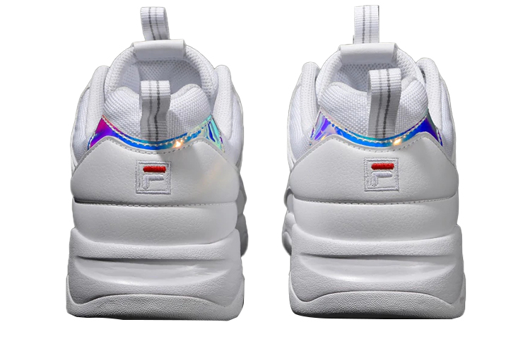 Shop FILA Ray Prism レトロランニングシューズ 白/青 FS1SIB1162X_STL