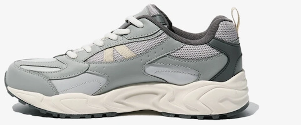 Fila Ray Spline KELABU KELABU PUTIH 1100FS253OD03X007031 Lookbook Fila Ray Spline KELABU KELABU PUTIH 1100FS253OD03X007031