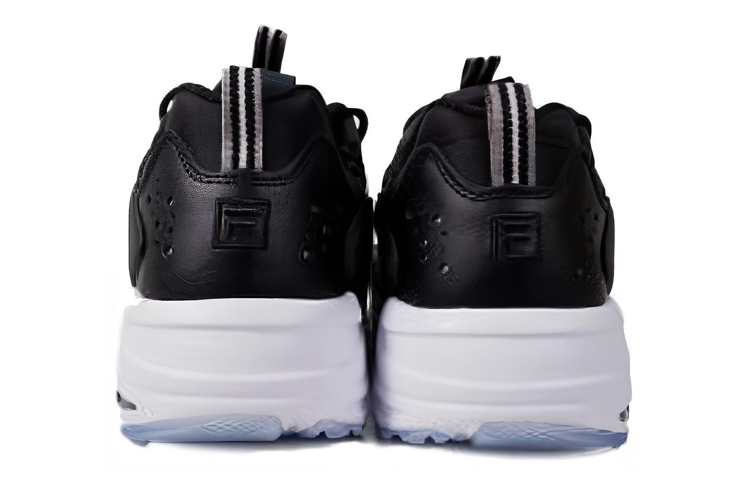 Lookbook FILA Ray Tracer 'Black Low-Top Runner' 1RM00677_013
