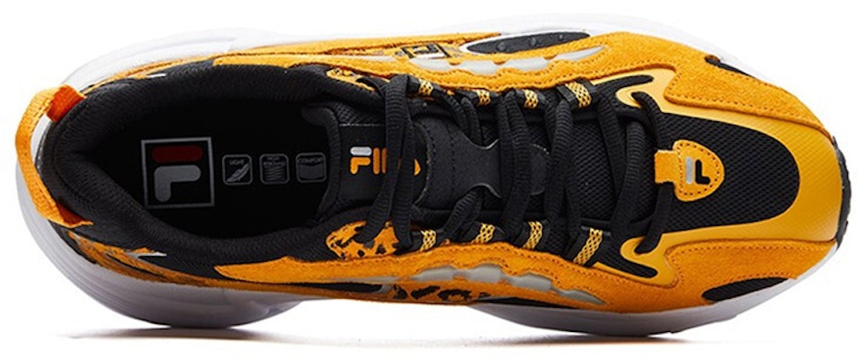 FILA Low-Top Running Shoes Black/Yellow F12M111117FBS Shop FILA Low-Top Running Shoes Black/Yellow F12M111117FBS