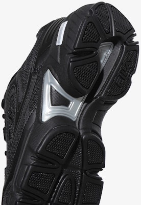 Fila Recharge 24 Black/Black/Black 11001RM02860G001 Cheap Fila Recharge 24 Black/Black/Black 11001RM02860G001