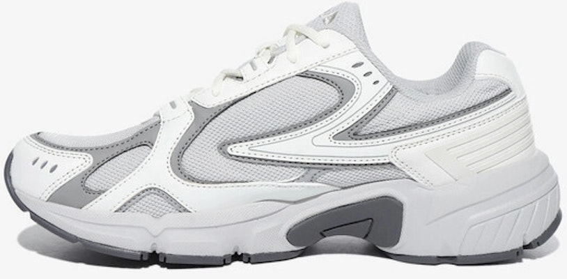 斐乐 Recharge 24 灰色/白色/白色 11001RM02860G063 Lookbook 斐乐 Recharge 24 灰色/白色/白色 11001RM02860G063