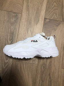 FILA Retro Running Sneakers 'Grup Putih' F12M021111FWT Buy FILA Retro Running Sneakers 'Grup Putih' F12M021111FWT