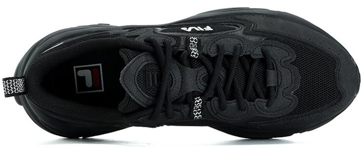 FILA斐樂 防滑耐磨 低筒 跑步鞋 男款 黑色 Lookbook FILA斐樂 防滑耐磨 低筒 跑步鞋 男款 黑色