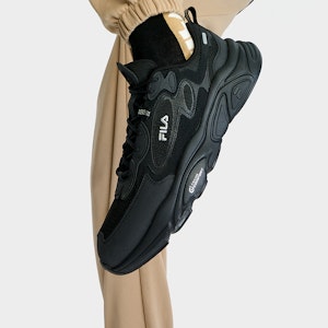 FILA斐樂 防滑耐磨 低筒 跑步鞋 男款 黑色 1