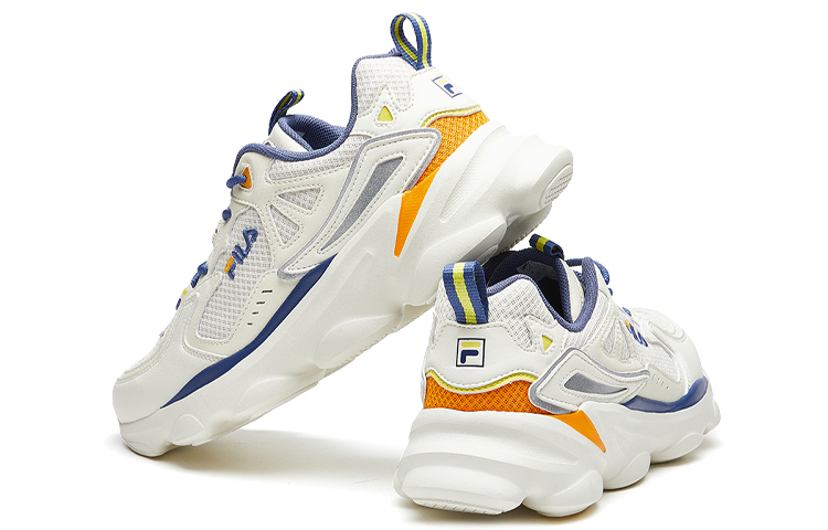 Shop FILA Skipper 低帮 白/蓝/黄 运动鞋 F12M021108FSW