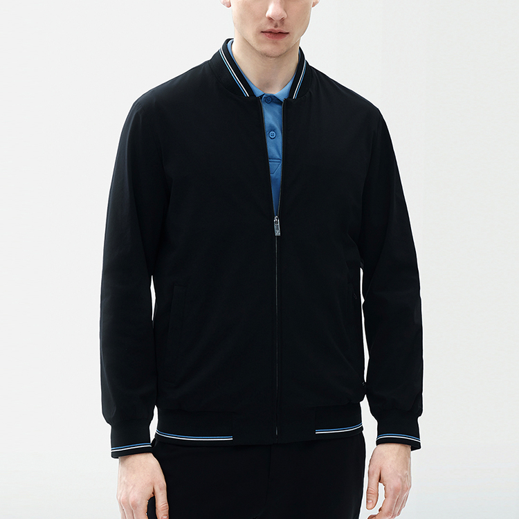 Shop FILA 纯黑色商务休闲编织夹克 F11M222702F-BK