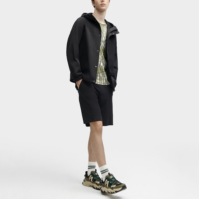 Sizing FILA 素色連帽休閒梭織外套 - 簇黑 F11M418706F-BK